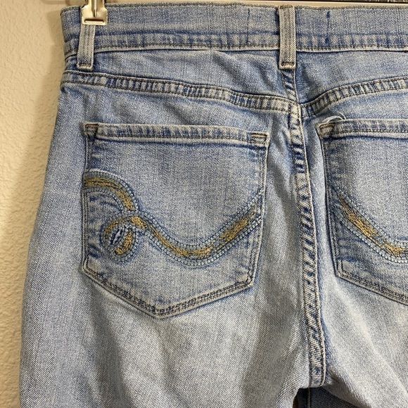 NYDJ Not Your Daughter’s Jeans Straight Leg Mid Rise Lightwash Jeans Size 4 - Picture 4 of 9